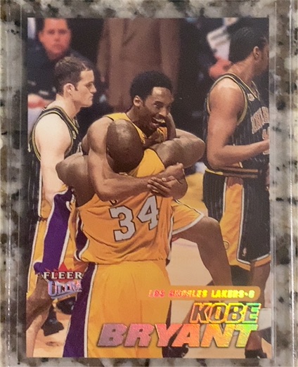 2000-01 Fleer Ultra #10 Kobe Bryant — front