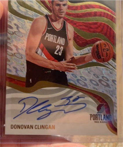 2024-25 Panini Revolution Signatures #RS-VAN Donovan Clingan — front
