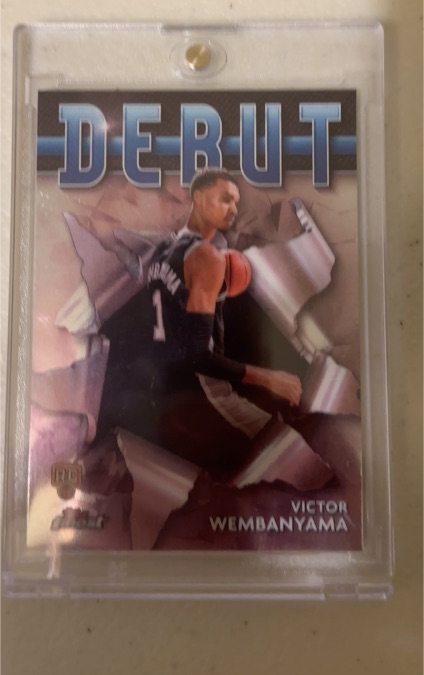 2023-24 Topps Finest #D-1 Victor Wembanyama — front