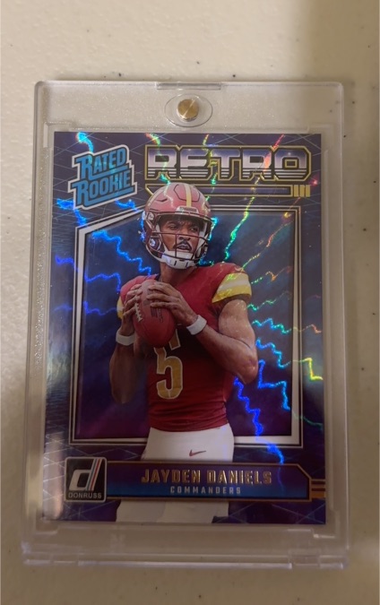 2024 Panini Donruss #11 Jayden Daniels — front