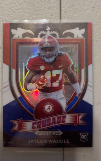 2021 Panini Prizm Draft Picks Crusade #169 Jaylen Waddle — front