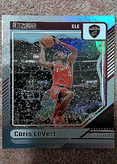 2024-25 Donruss #70 Caris LeVert Holo Winter — front