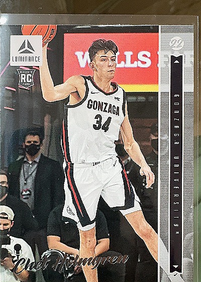 2022 Panini Chronicles Luminance Chet Holmgren Rookie — front