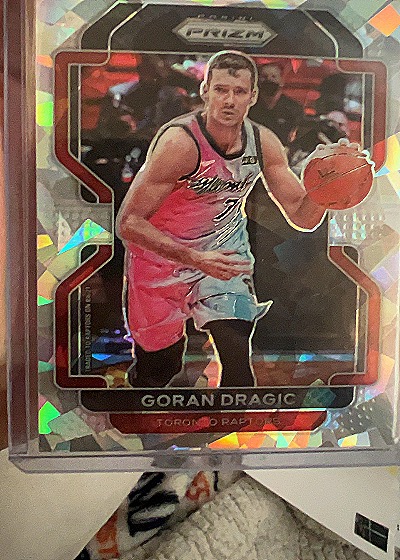 2021-22 Panini Prizm Goran Dragic — front