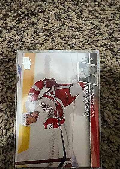 Henrik Zetterberg 2010-11 Upper Deck Artifacts — front