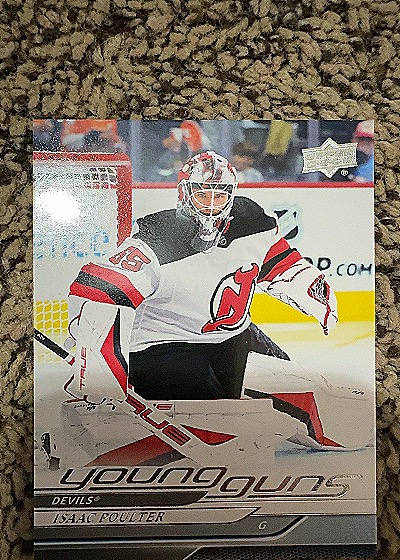2024-25 Upper Deck Series 2 Young Guns Isaac Poulter — front