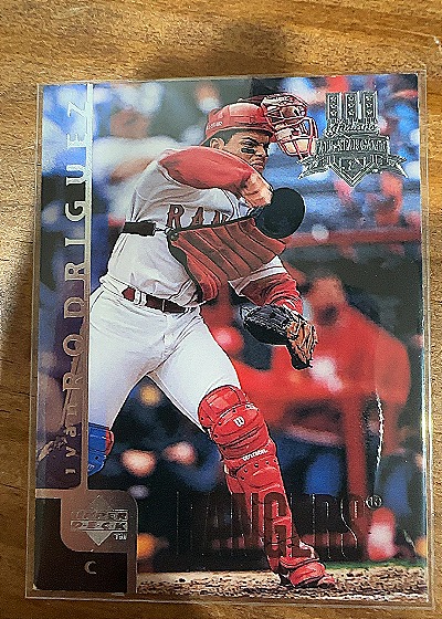 1998 Upper Deck #230 Ivan Rodriguez — front