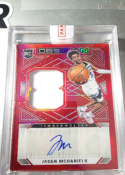 2020 Panini Obsidian Jaden McDaniels Rookie Patch Auto — front
