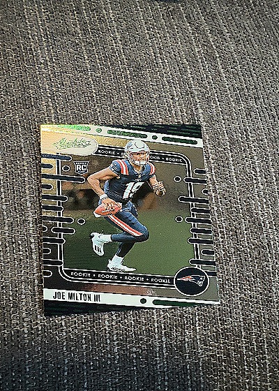 2024 Panini Absolute Joe Milton III Rookie Card — front