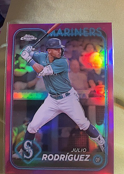 Julio Rodríguez 2022 Topps Chrome Pink Refractor — front