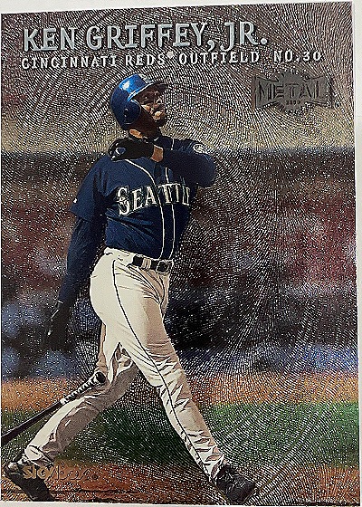 2000 Skybox Metal Ken Griffey Jr. — front