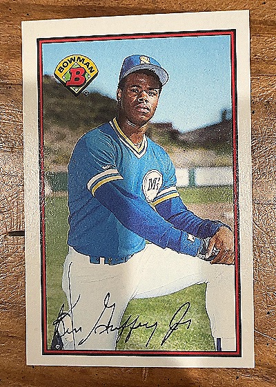 Ken Griffey Jr. 1989 Bowman Rookie Card — front
