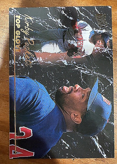 1993 Fleer Ultra #17 Kirby Puckett — front