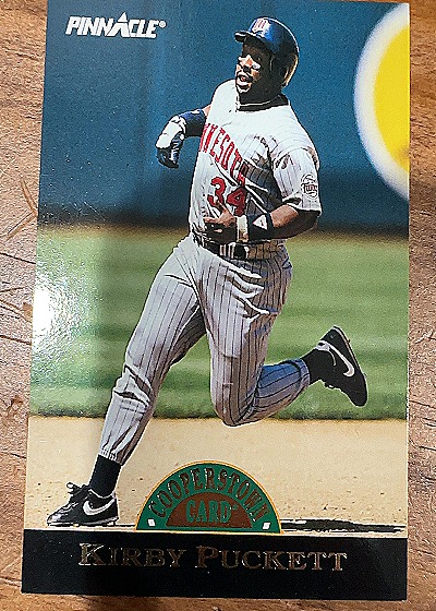 1993 Pinnacle #12 Kirby Puckett — front
