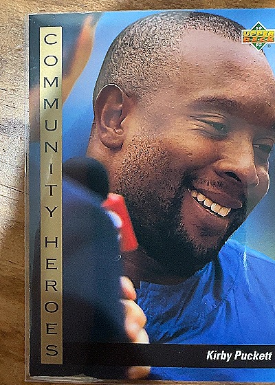 1993 Upper Deck #34 Kirby Puckett — front