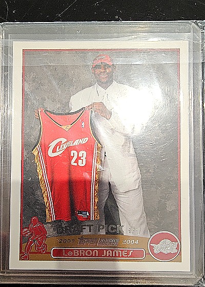 2003-04 Topps LeBron James Draft Pick #1 Rookie Card — front