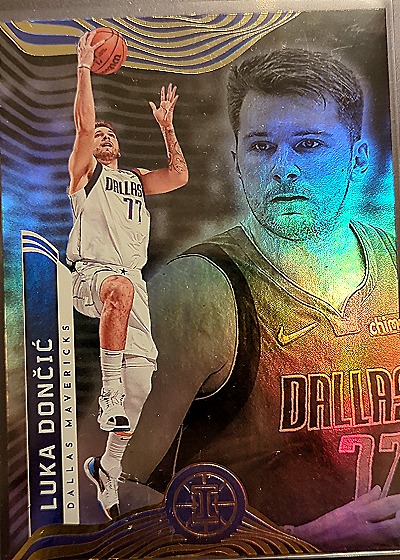 2021-22 Panini Illusions Luka Dončić — front