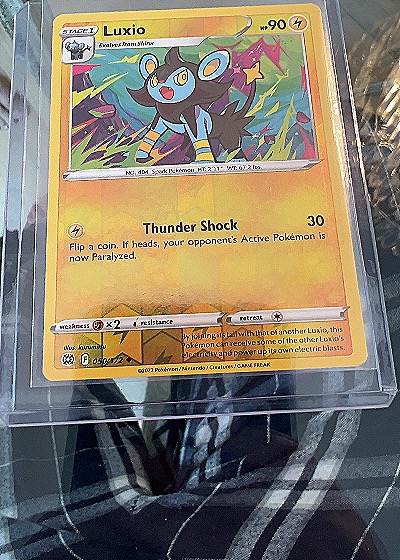 Luxio - 048/172 — front