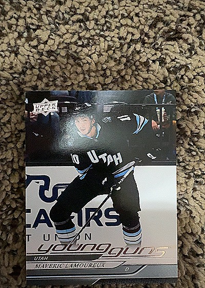 2024-25 Upper Deck Young Guns Maveric Lamoureux — front