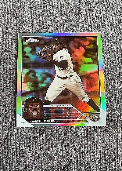 2023 Topps Chrome Oneil Cruz — front