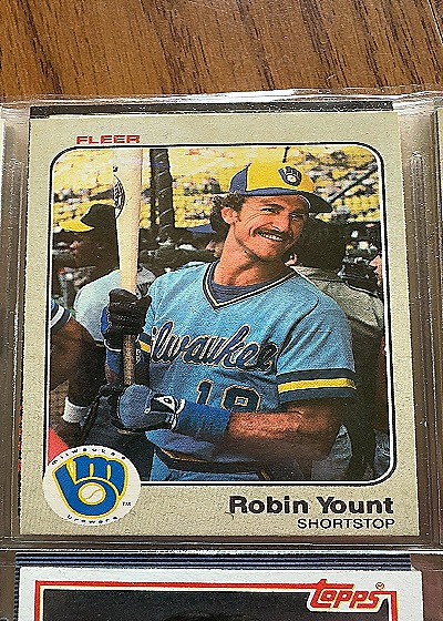 Robin Yount 1983 Fleer #51 — front