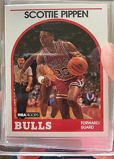1989-90 Hoops #244 Scottie Pippen — front