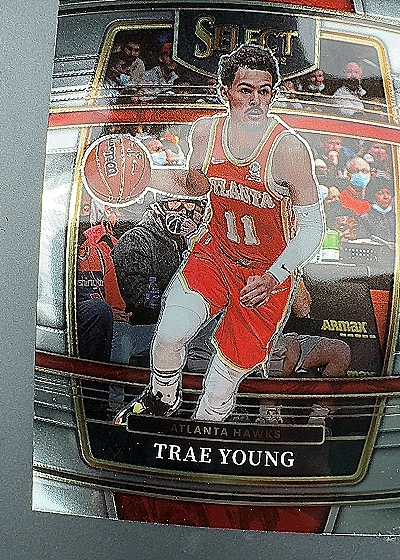 2021-22 Panini Select Trae Young — front