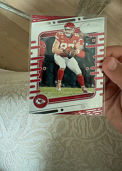 2024 Panini Absolute Travis Kelce #51 — front