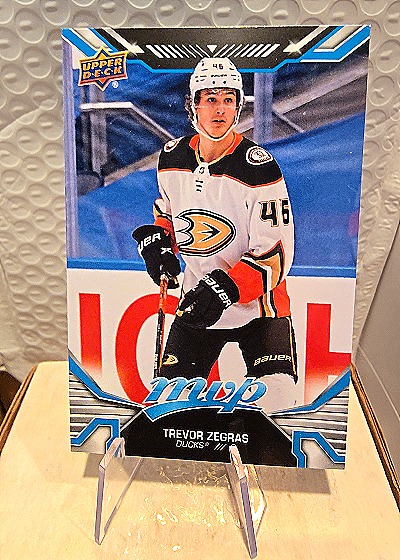 2022-23 Upper Deck MVP #199 Trevor Zegras — front