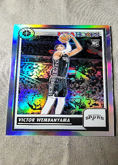 2023-24 Panini NBA Hoops Premium Stock Victor Wembanyama RC — front