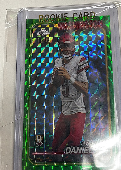 2024 Topps Chrome #201 Jayden Daniels — front