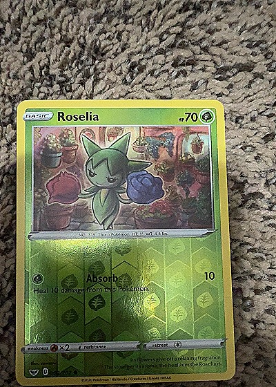 2020 Pokémon #002/202 Roselia — front
