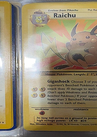 1999 Pokémon #26 Raichu — front