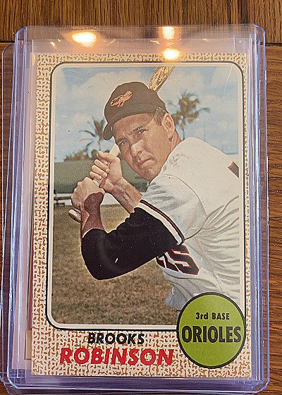 1968 Topps #20 Brooks Robinson — front