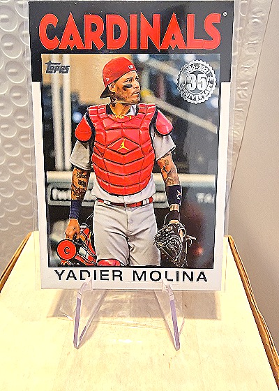 2021 Topps #N/A Yadier Molina — front