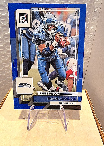 2022 Donruss #37 Shaun Alexander — front