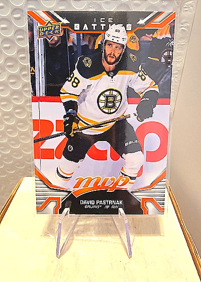 2022 Upper Deck #5 David Pastrnak — front
