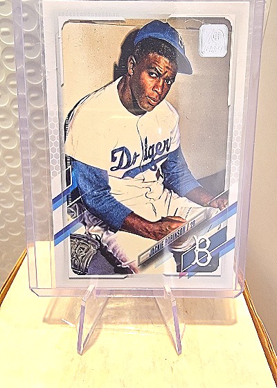 2021 Topps #302 Jackie Robinson — front