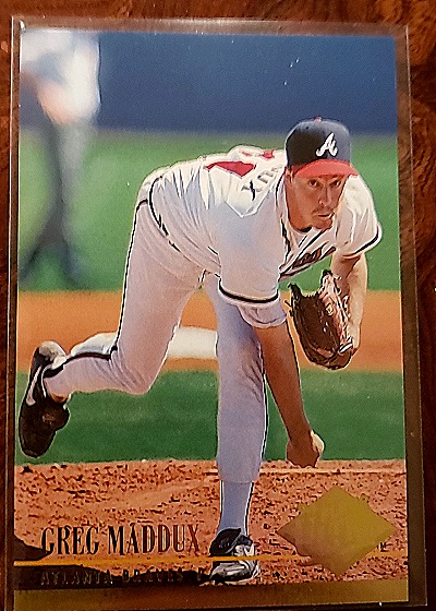 1994 Fleer Ultra #446 Greg Maddux — front