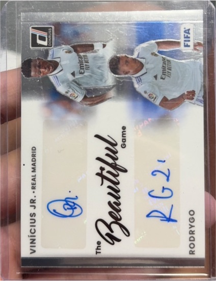 2022 Donruss The Beautiful Game Dual Auto Vinicius Jr. & Rodrygo — front