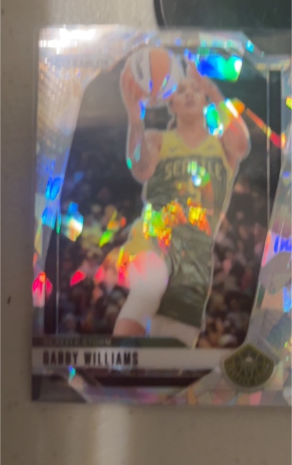 2024 Panini Prizm WNBA Gabby Williams Cracked Ice — front