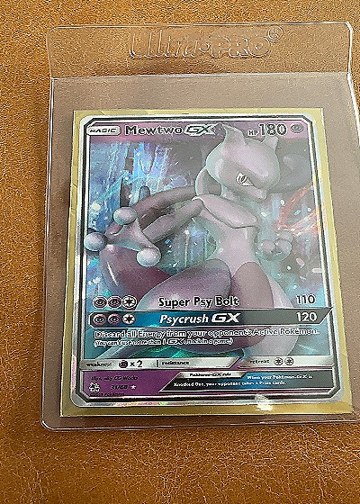 2019 Pokémon #31/68 Mewtwo GX — front