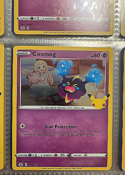 2021 Pokemon #013/025 Cosmog — front