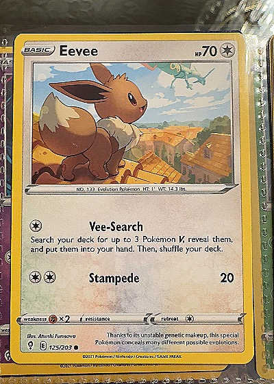 2021 Pokémon #125/203 Eevee — front