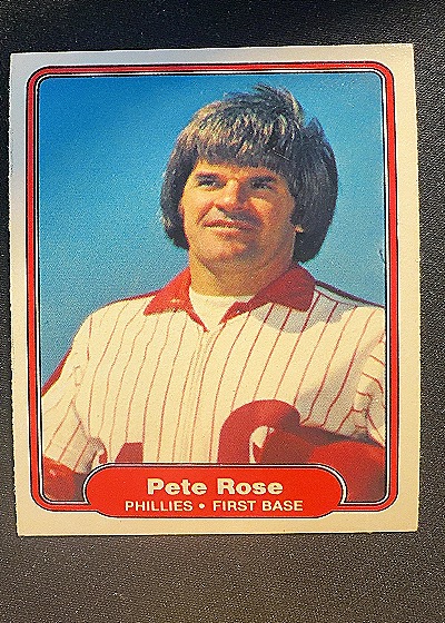 1982 Fleer #256 Pete Rose — front