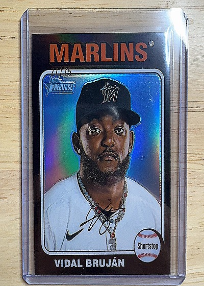 2024 Topps Heritage #215 Vidal Bruján — front