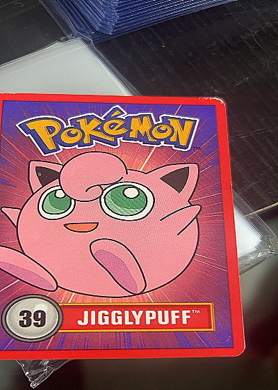 1998 Nintendo #39 Jigglypuff — front