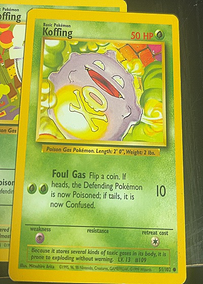 1999 Pokémon #51/102 Koffing — front
