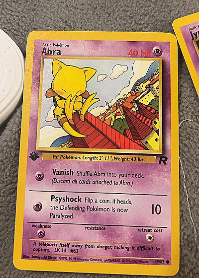 2000 Pokémon #49/82 Abra — front