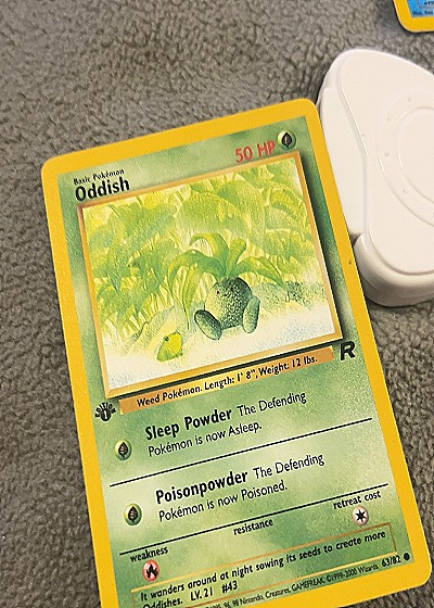 2000 Pokémon #63/82 Oddish — front